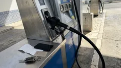 Descontos no combustível em março de 2026: como combinar apps, QR e dias certos (sem tropeçar nos limites)