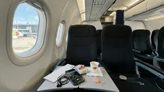 O que pode acontecer se vir vídeos com som no avião — e até onde pode ir a tripulação